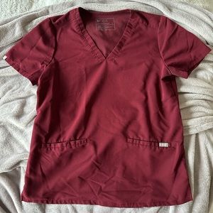 Burgundy Casma 3 pocket scrub top